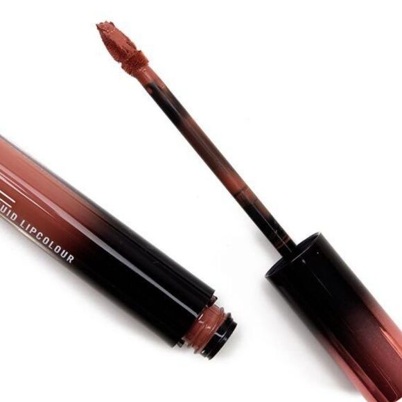 Mac Cosmetics Love Me Liquid Lipstick - Picture 4 of 11